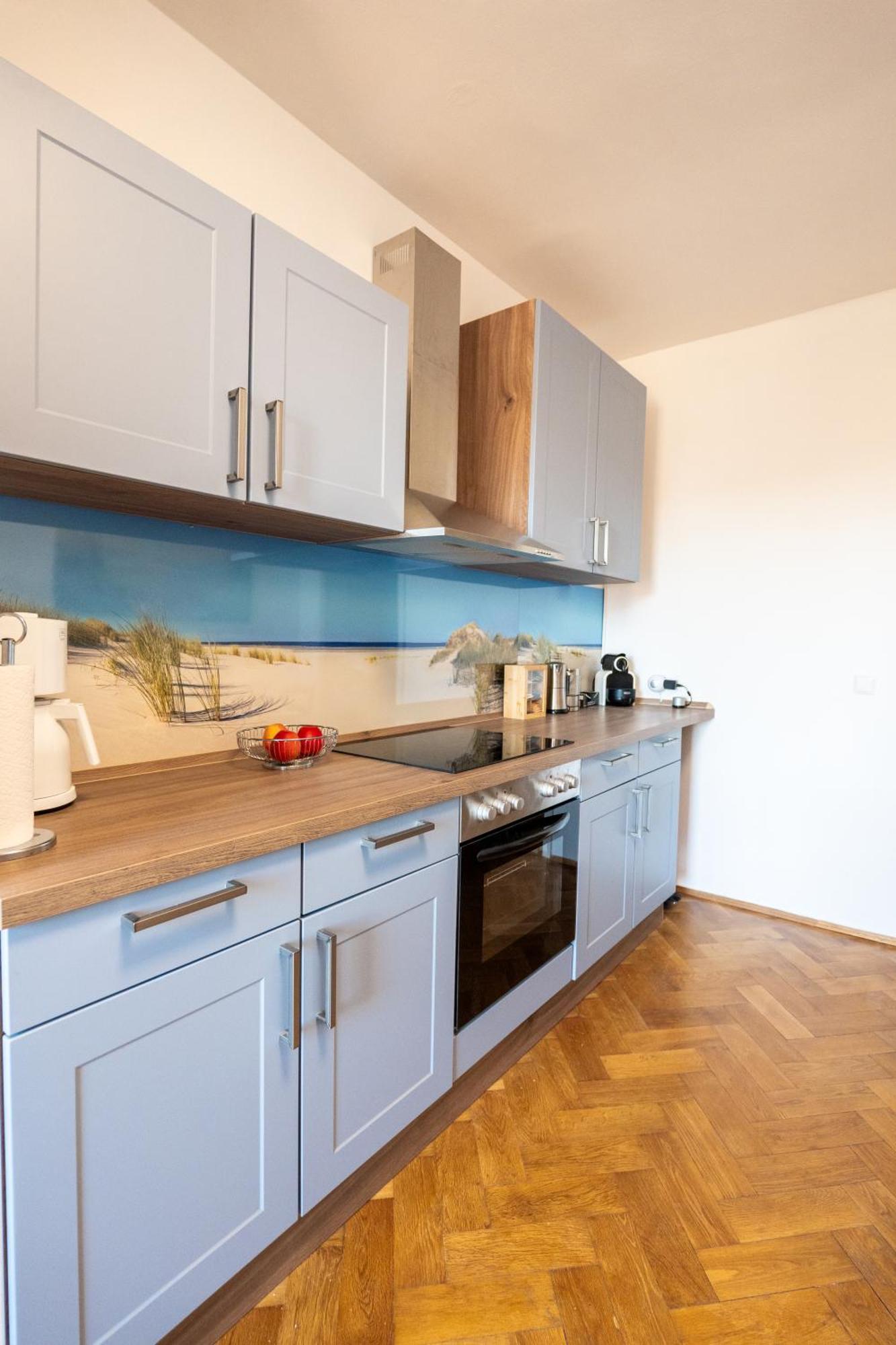 Doppelhaus- Villa Leipzig Schleussig , Moderner Altbau Apartment Dachetage Mit 2 Schlafzimmern Und Separatem Zusatzzimmer , Parkplatz - Balkon - Kamin - Eicheparkett - Arbeitsplatz Екстериор снимка